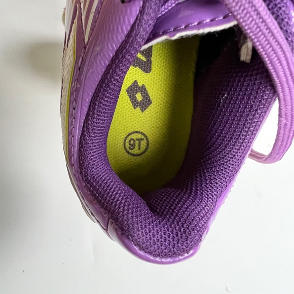 SOLD 🌈 Lotto kids’ soccer cleats - Picture 4 of 4